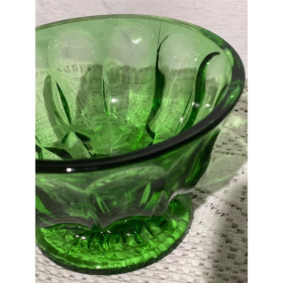 Bowl, Vintage Anchor Hocking Emerald Green Depression Glass Footed Bowl - Picture 2 of 4
